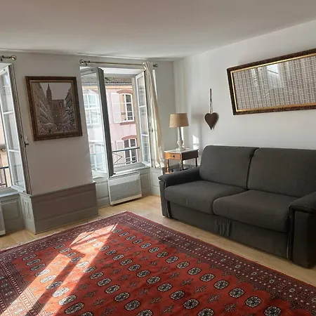 Carré Or Au Pied De La Cathédrale Apartamento