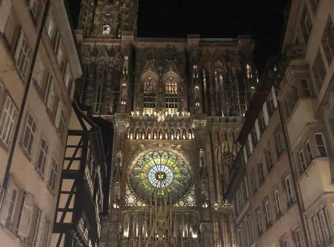 Carre Or Au Pied De La Cathedrale * Στρασβούργο